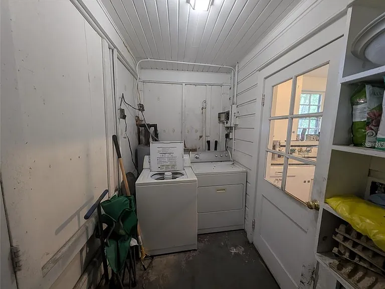 234 SW 3rd St — Photo 18