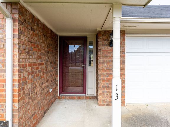 3rd image of 13 Parr Wade Rd SE