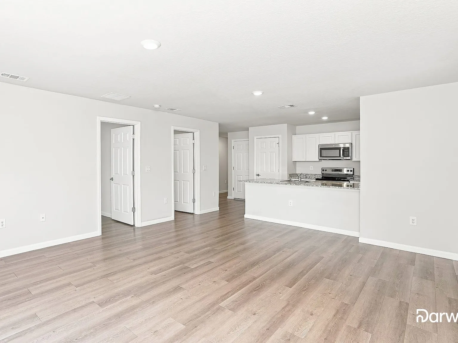 3 bed, 2.0 bath, 1215 sqft, $1,660 — Photo 4