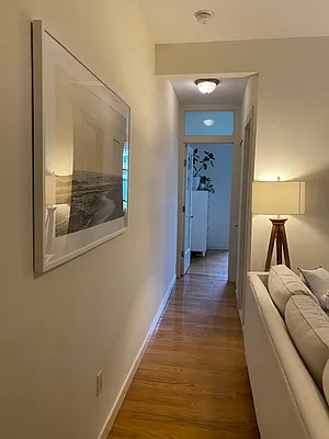 Rented by R New York | media 17