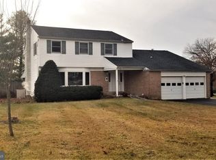 204 Manor Rd, Harleysville, PA 19438