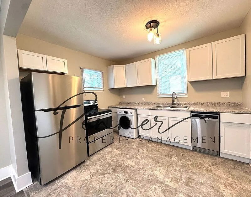 2406 S Lees Summit Rd