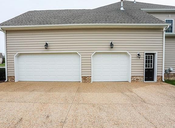 3rd image of 10724 Smith Point Way