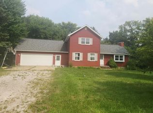 1882 Lakena St, Hartland, MI 48353