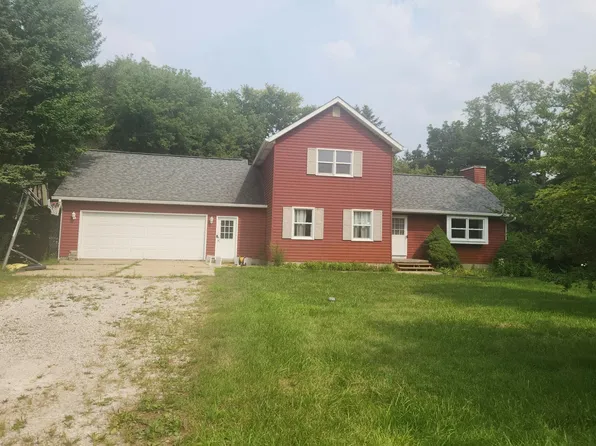 1882 Lakena St, Hartland, MI 48353
