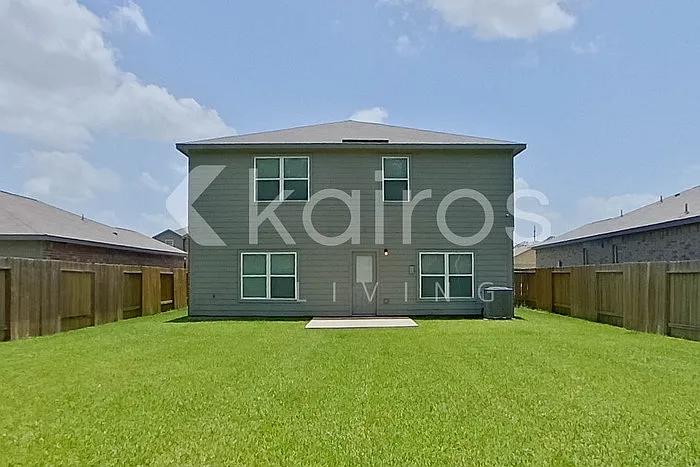 10631 Hillside Creek Dr — Photo 32