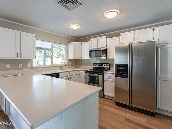4th image of 6326 W ALTADENA Avenue