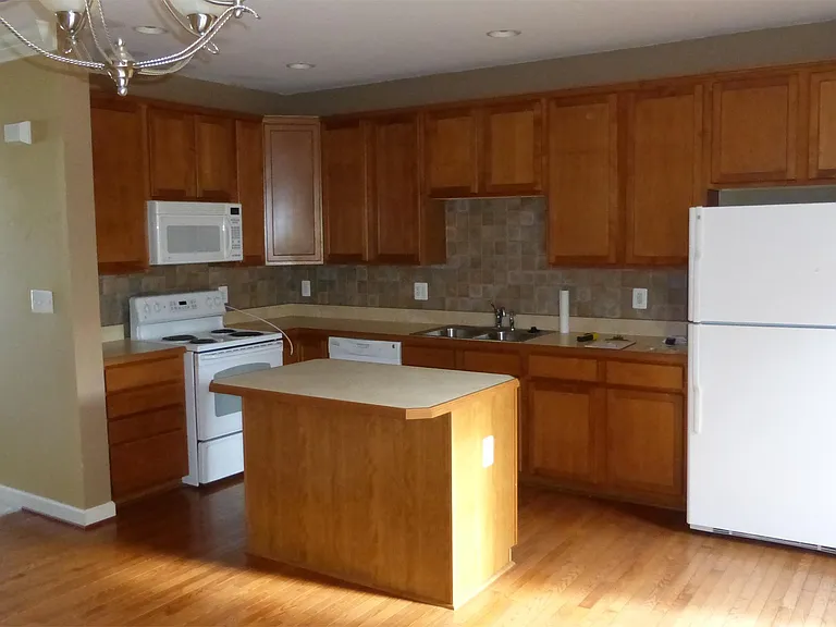 1308 Saunders Dr #1 — Photo 26