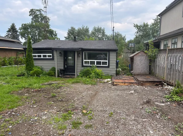 51 Range Rd, Ajax, ON L1Z 1X2