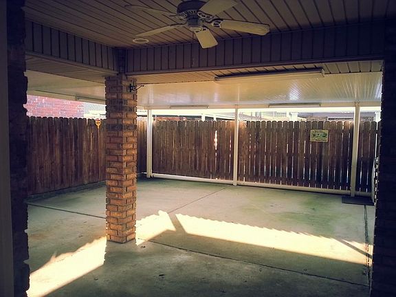 5th image of 2716 Woods Dr