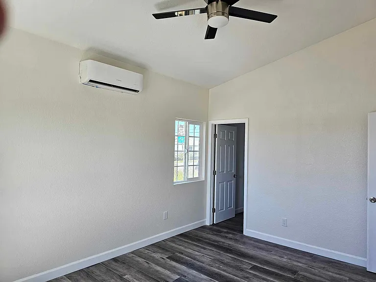 4417 Appleton St — Photo 2