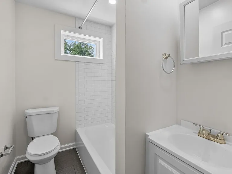 766 Hobart Pl NW — Photo 6