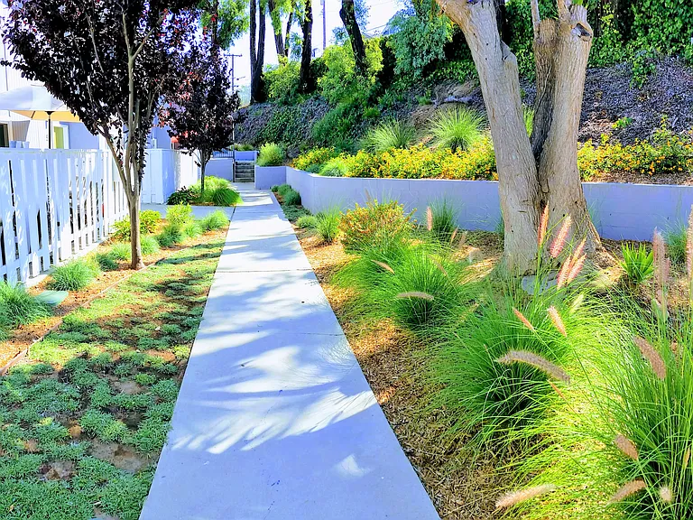 Aviation Townhomes — Photo 7