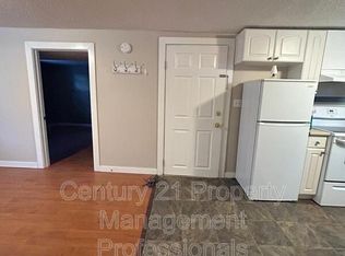 11318 105th St NW, Edmonton, AB T5G2M6