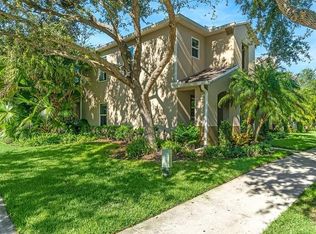 1701 Pointe West Way, Vero Beach, FL 32966