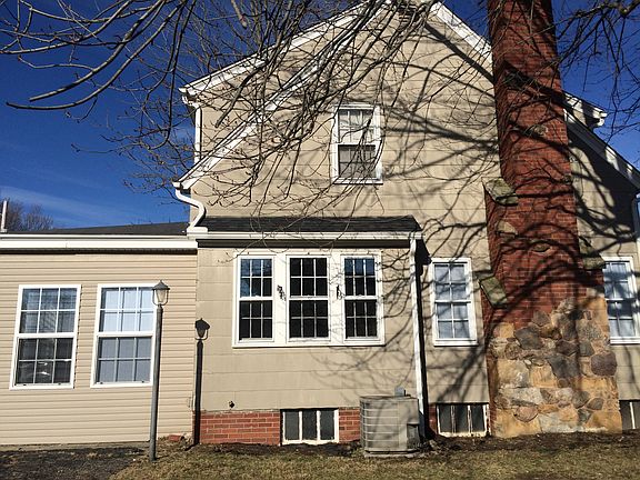 2nd image of 334 Piatt Ave