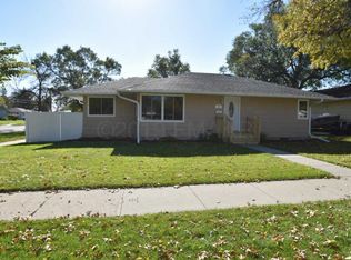 34 18th Ave N, Fargo, ND 58102