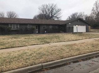 5110 NW Meadowbrook Dr, Lawton, OK 73505