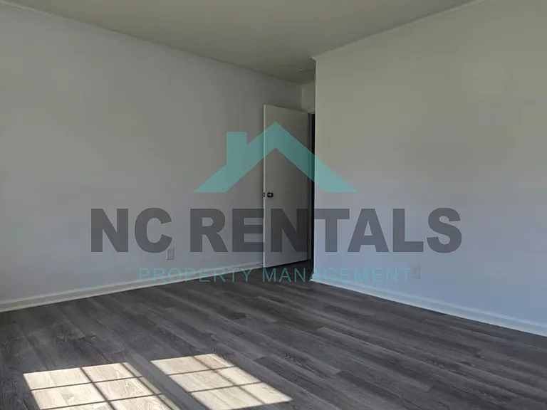 165 Hawkins Loop — Photo 13
