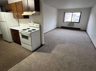 1900 7th St S APT 218, La Crosse, WI 54601