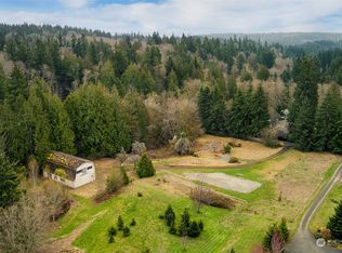 9590 NE Leprechaun Ln, Kingston, WA 98346