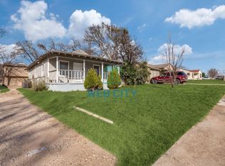 1323 Grinnell St, Dallas, TX 75216