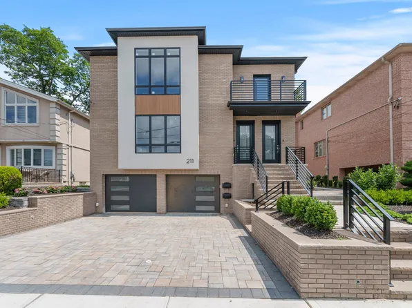 211 Warwick Avenue image 16 of 16