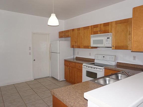 4th image of 2293 Salerno Cir