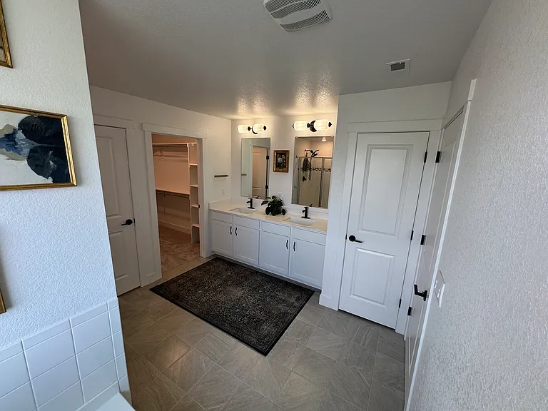 1710 Westport Ave — Photo 18