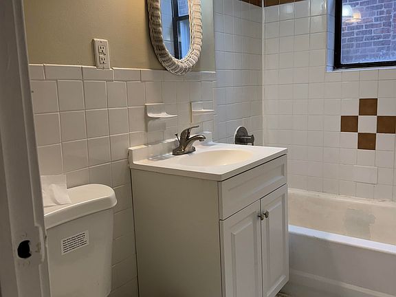 4th image of 256 Clendenny Ave APT 5