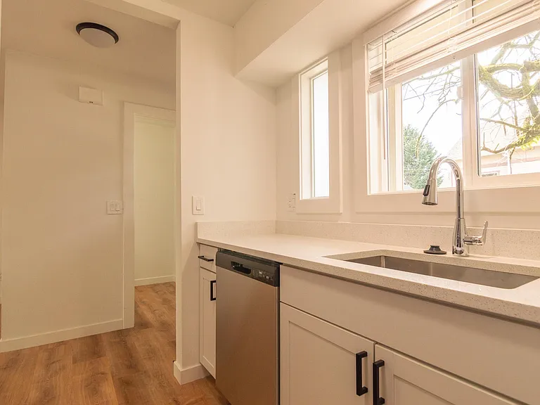 510 SE 46th Ave — Photo 7