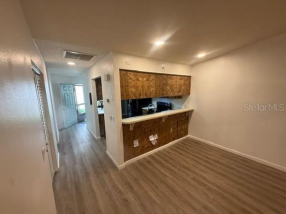 5th image of 2131 Ridge Rd S APT 74