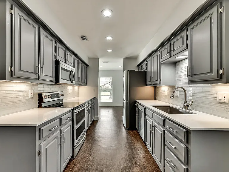 1865 Green Ridge Dr — Photo 5