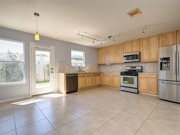 6707 Wild Pecan Trl, Houston, TX 77084