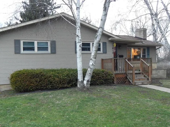 416 West Clarence Street, Dodgeville, WI 53533