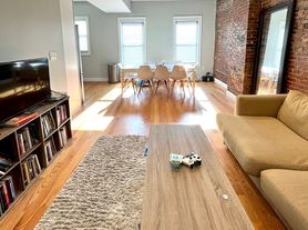 151-153 Meridian St