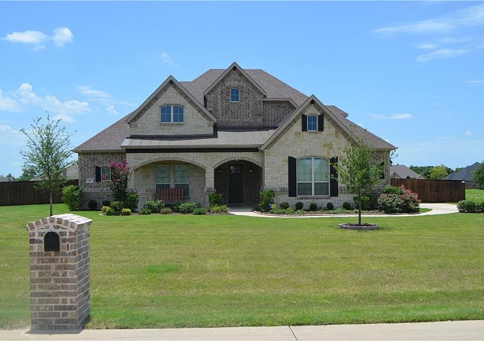 1st image of 209 McKinley Cir