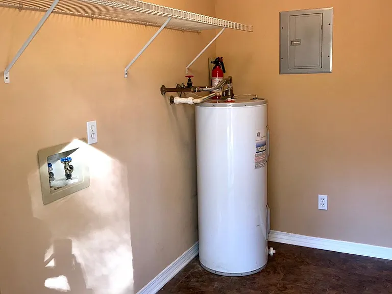 9713 Bear St — Photo 3
