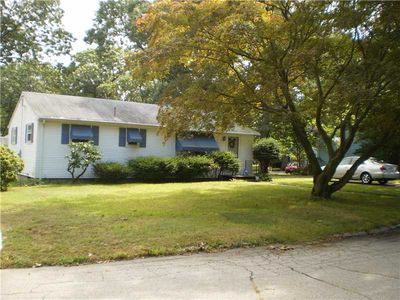 60 Fairway Ln, Warwick, RI, 02889