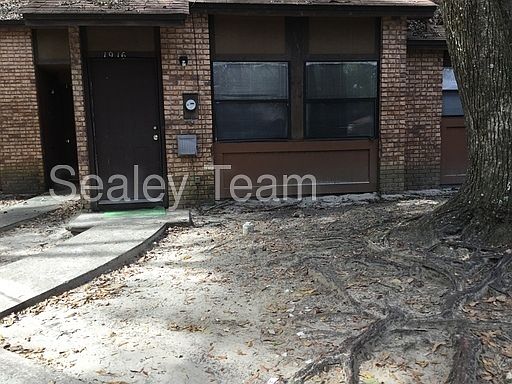 2nd image of 1918 Crosby Ct
