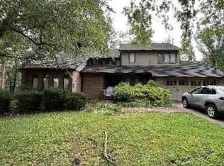 13 High Meadow Dr, Charleston, WV 25311