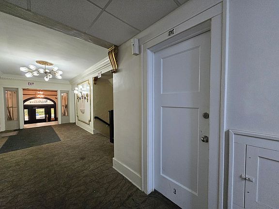 5th image of 970 Monroe Ave #S03