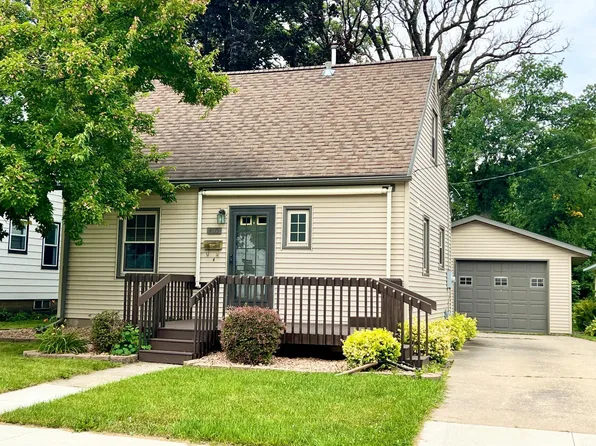 805 Ulstad Ave, Albert Lea, MN 56007