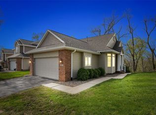 3341 Riverpointe Cir NE, Cedar Rapids, IA 52411