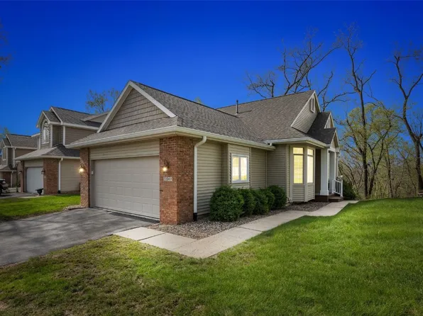 3341 Riverpointe Cir NE, Cedar Rapids, IA 52411