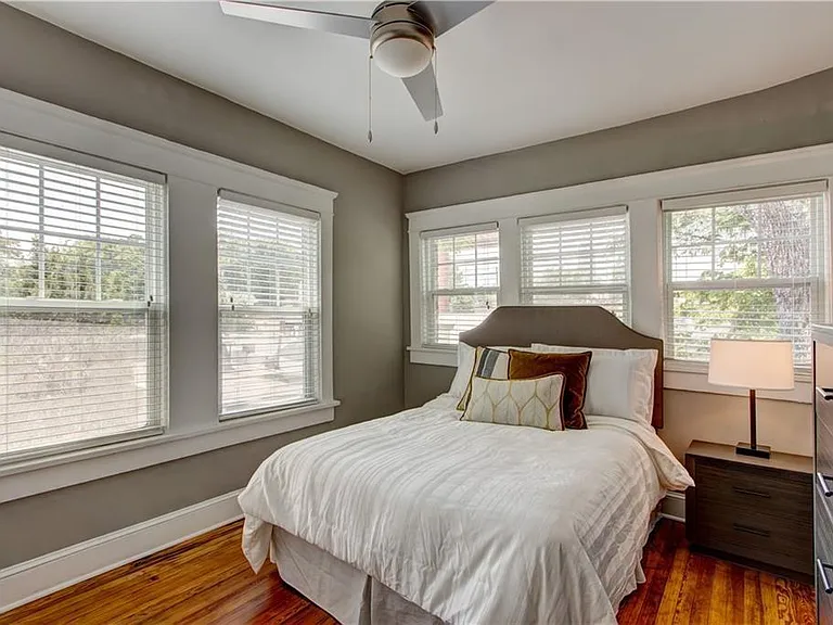 722 Ponce De Leon Ct NE — Photo 17