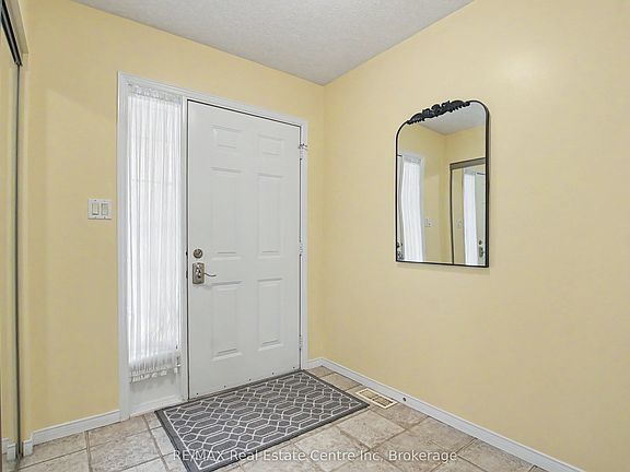 3rd image of 941 Gordon St #48