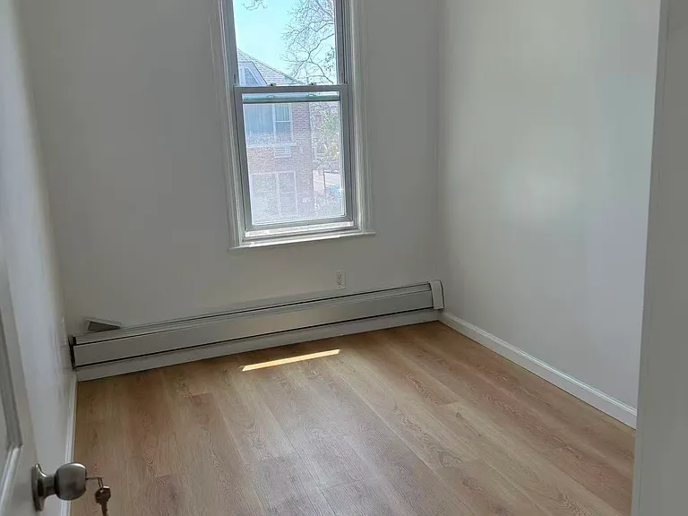 82 Bay 8th St #2F — Photo 5