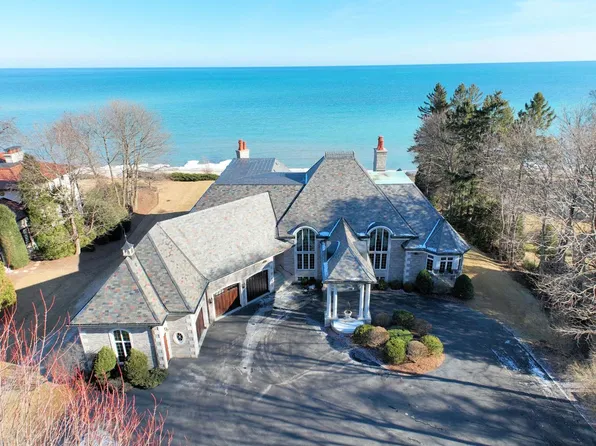 7818 North Beach DRIVE, Fox Point, WI 53217