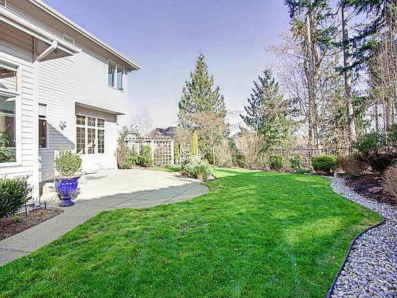 4th image of 27715 SE 24th Way
